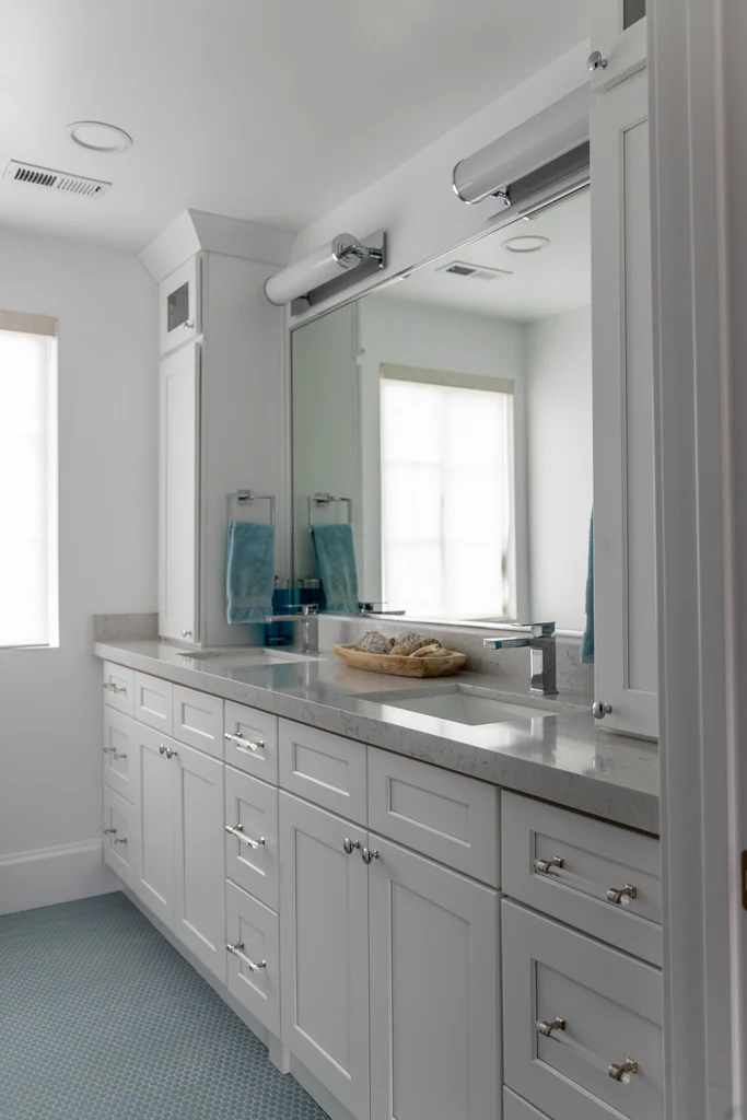 Foster 1 Light Bath