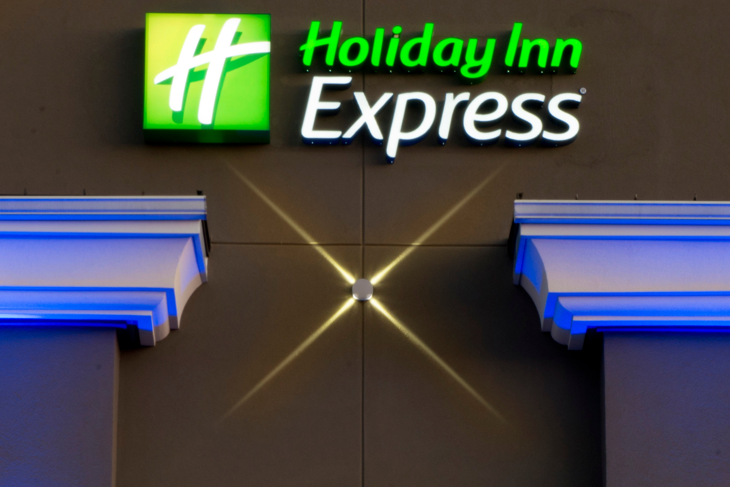 LED Star "X" Light